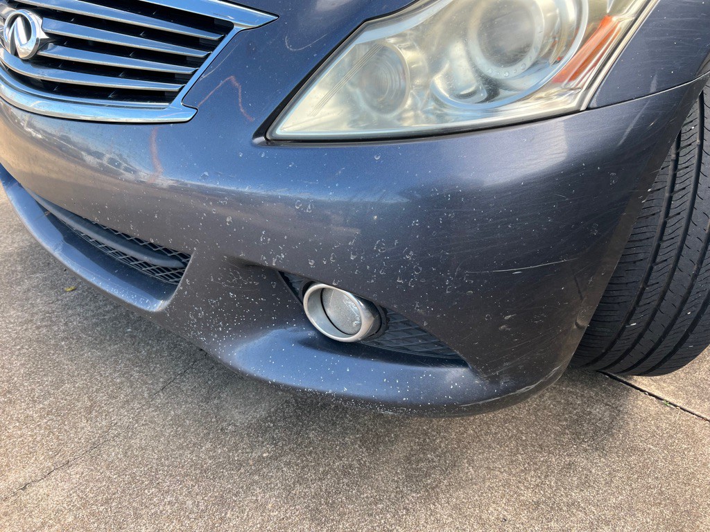 2010 INFINITI G37 Image 2