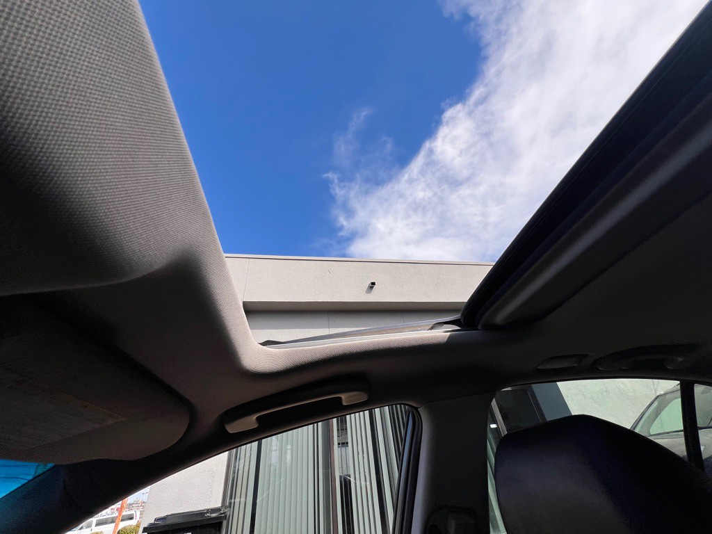 2010 INFINITI G37 Image 24