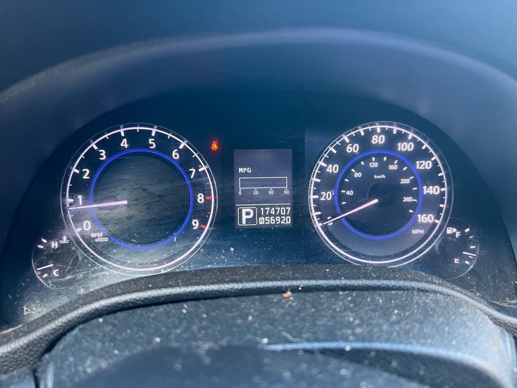 2010 INFINITI G37 Image 25