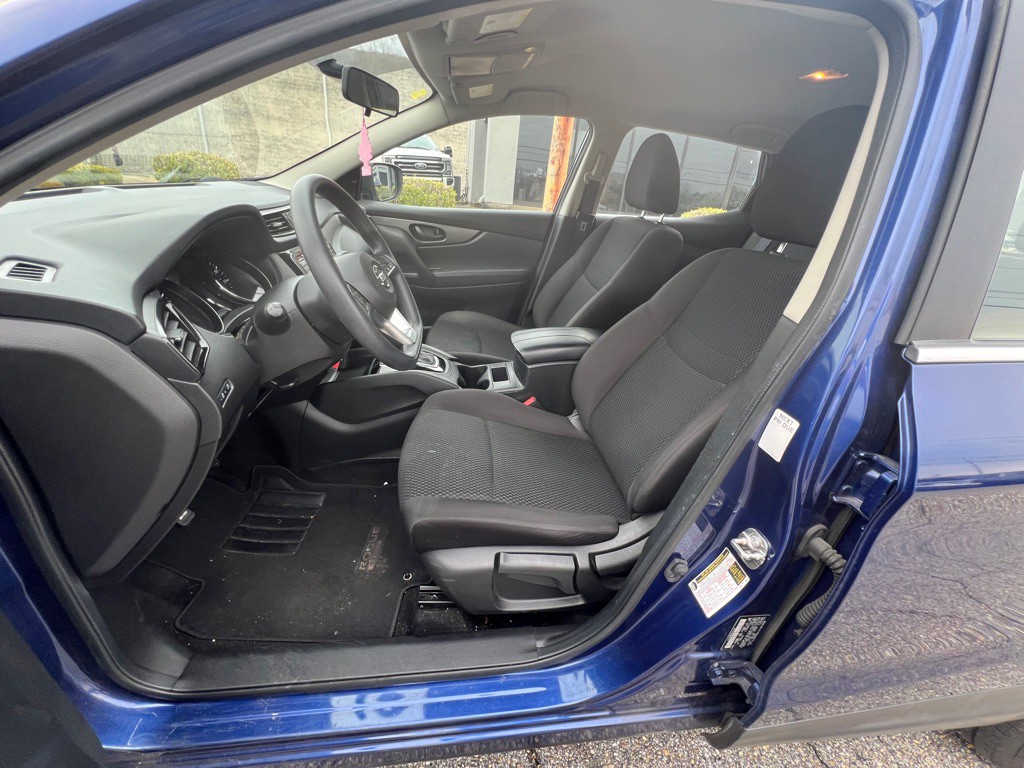 2019 Nissan Rogue Image 4