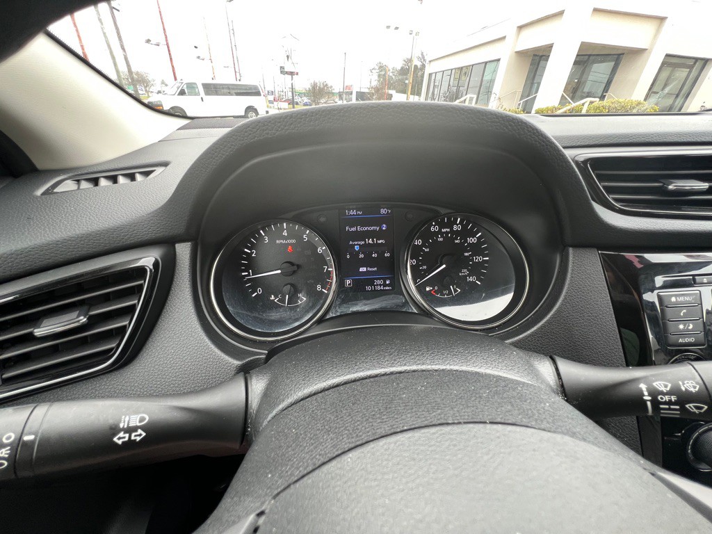 2019 Nissan Rogue Image 22