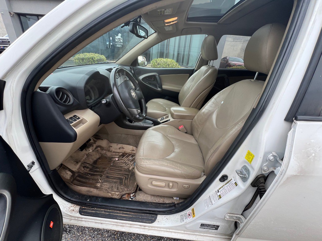 2010 Toyota Rav4 Image 3