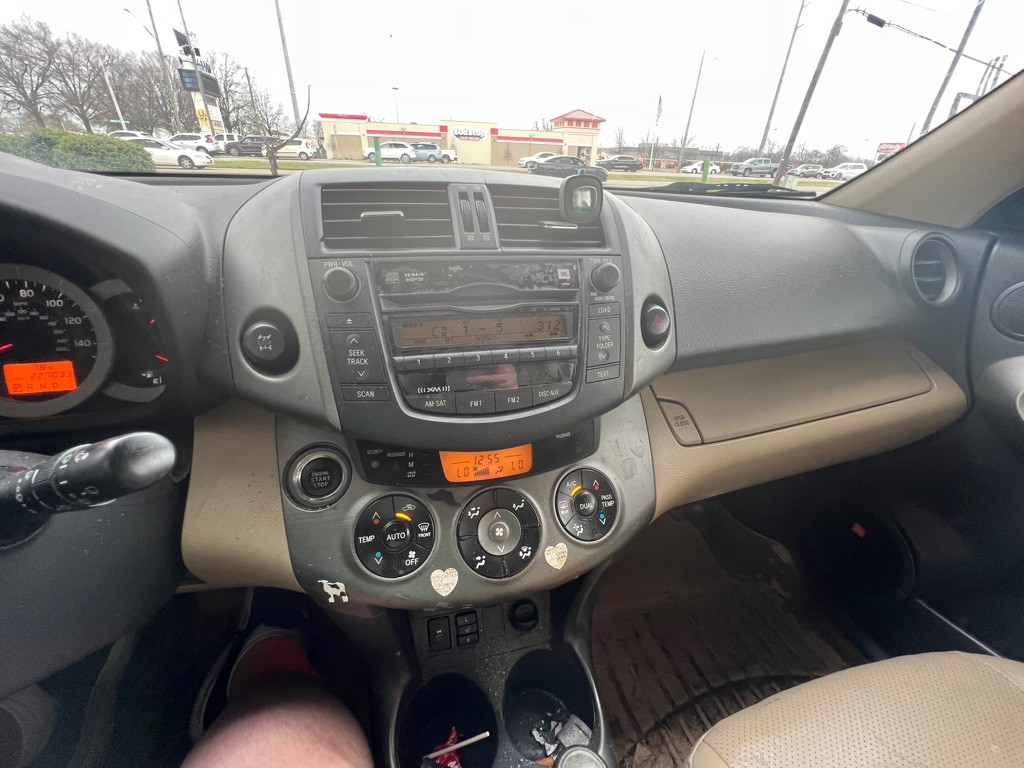 2010 Toyota Rav4 Image 25