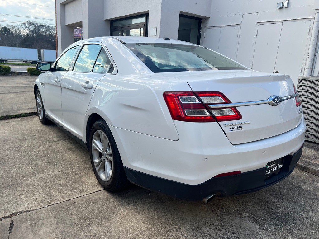 2018 Ford Taurus Image 7