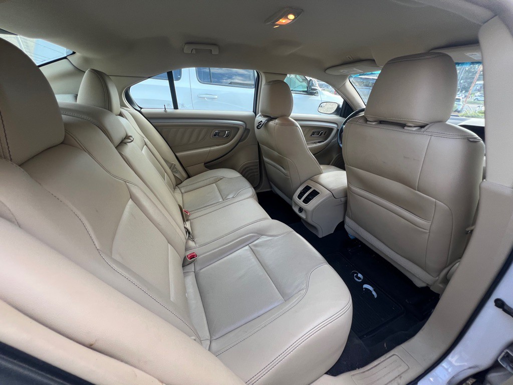 2018 Ford Taurus Image 13