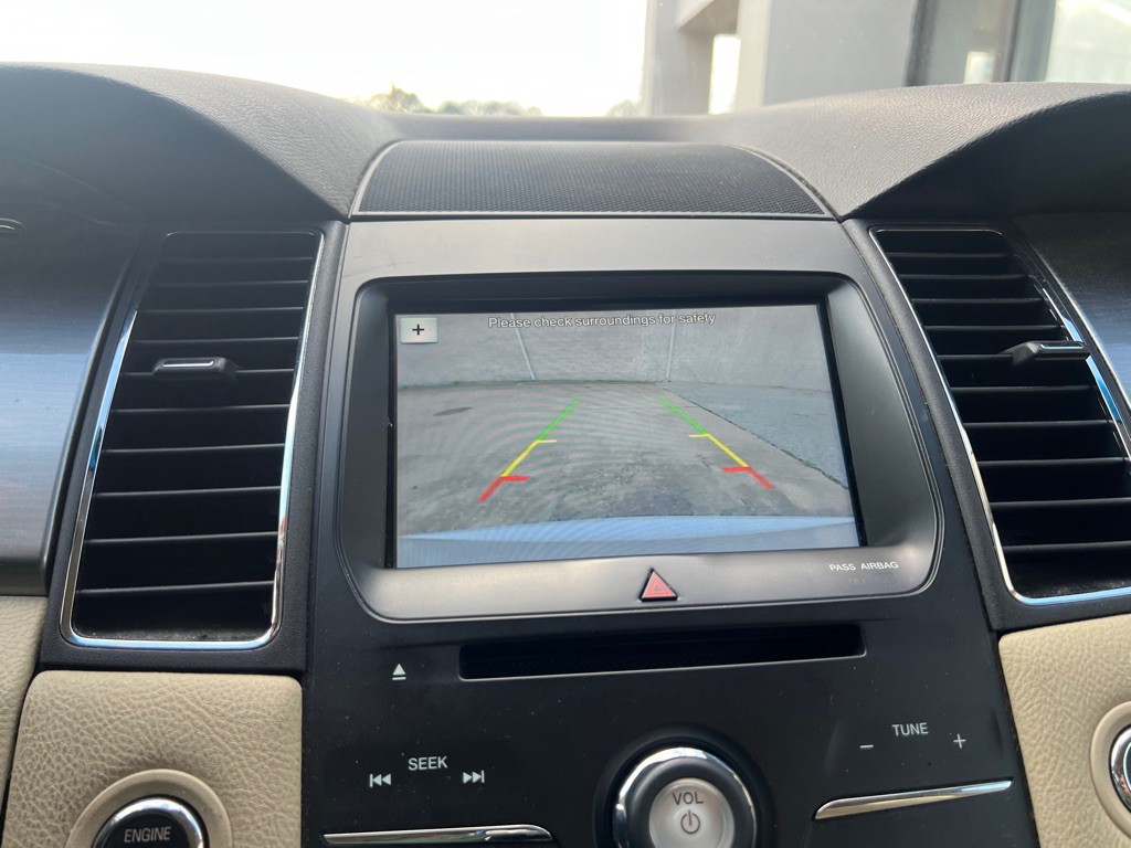 2018 Ford Taurus Image 19