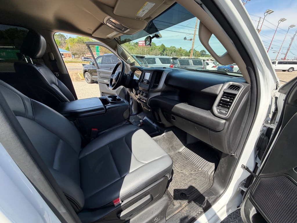 2020 RAM 1500 Image 8