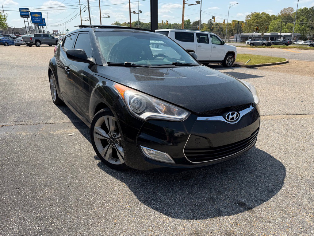 2017 Hyundai Veloster Image 16
