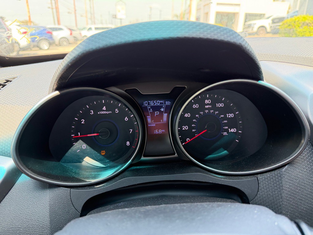 2017 Hyundai Veloster Image 20