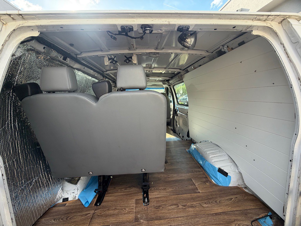 2007 Ford Econoline Image 10
