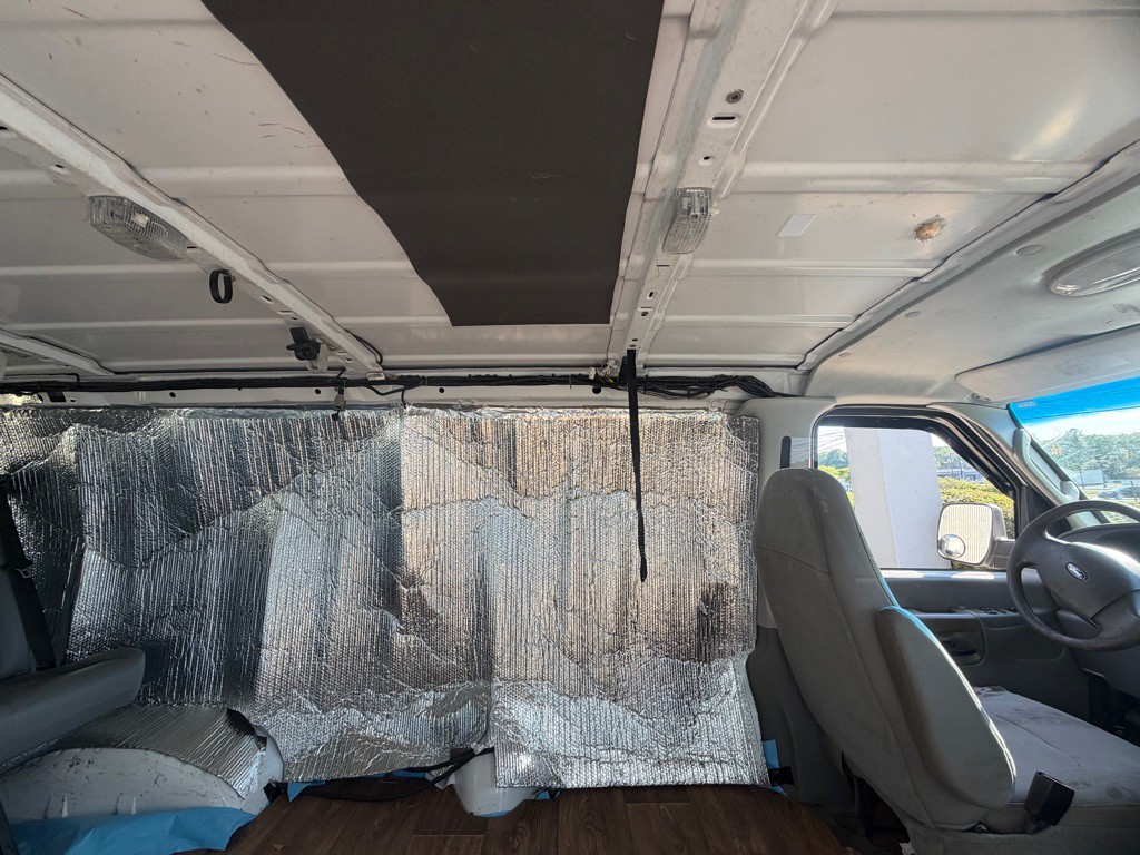 2007 Ford Econoline Image 15