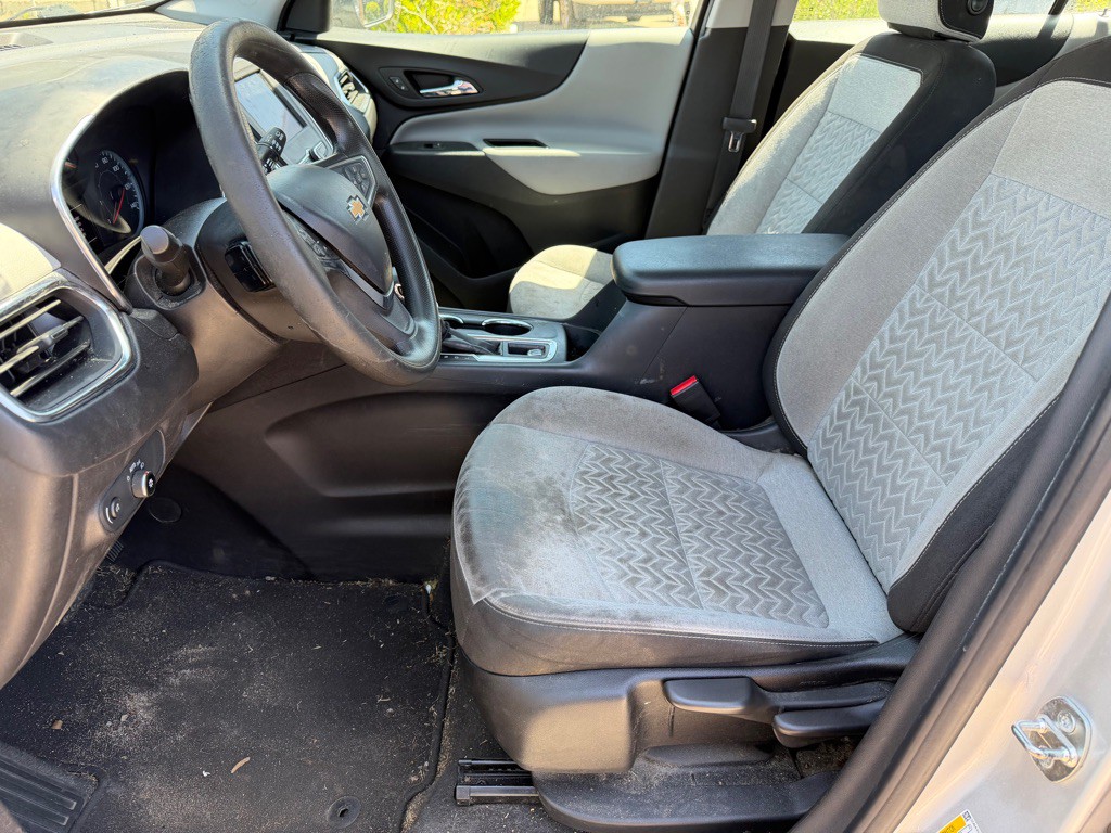 2022 Chevrolet Equinox Image 2