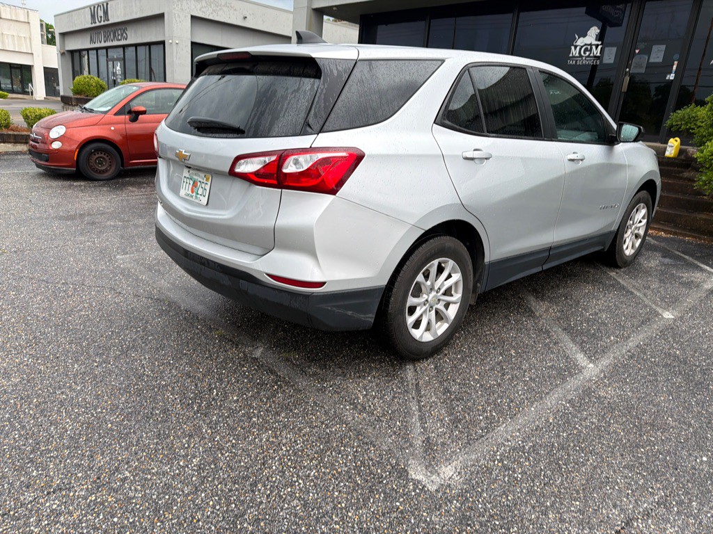 2021 Chevrolet Equinox Image 3