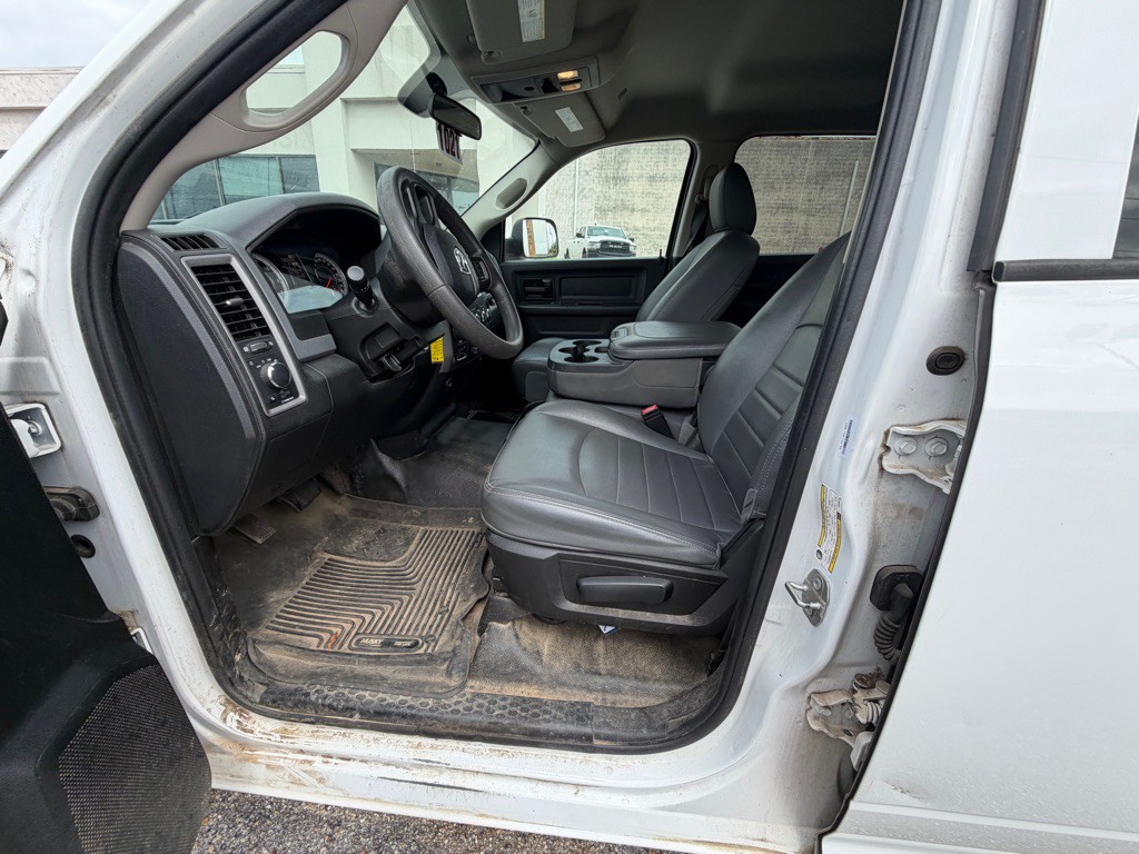2020 RAM 1500 Image 3