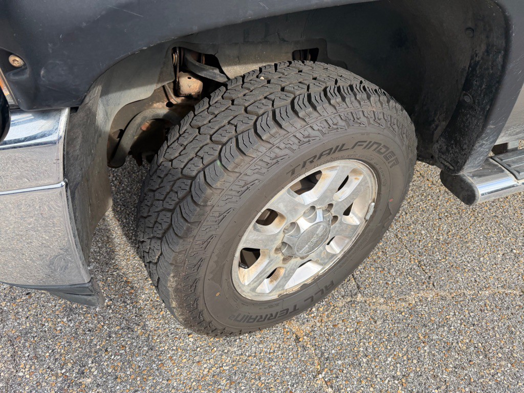2014 Chevrolet Silverado 1500 Image 2