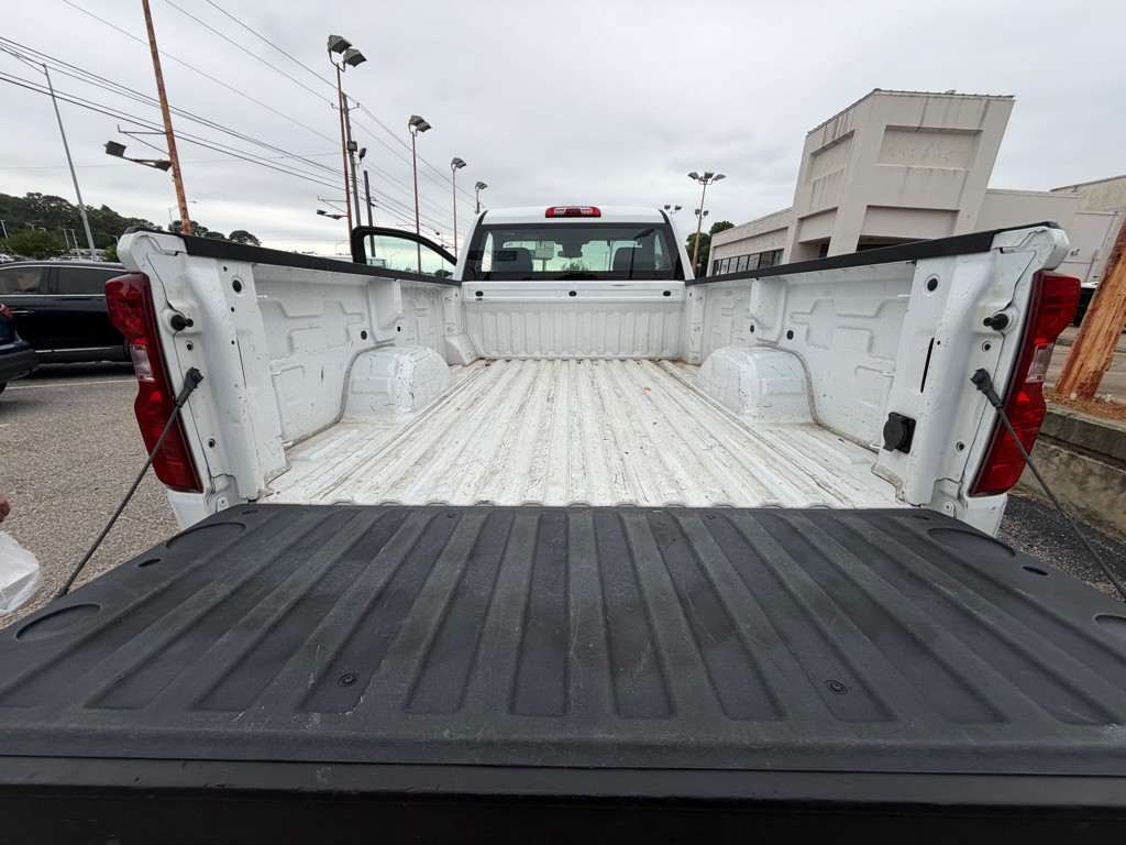 2023 Chevrolet Silverado 1500 Image 9