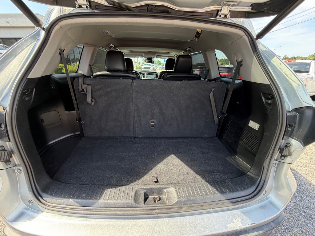 2019 Toyota Highlander Image 10