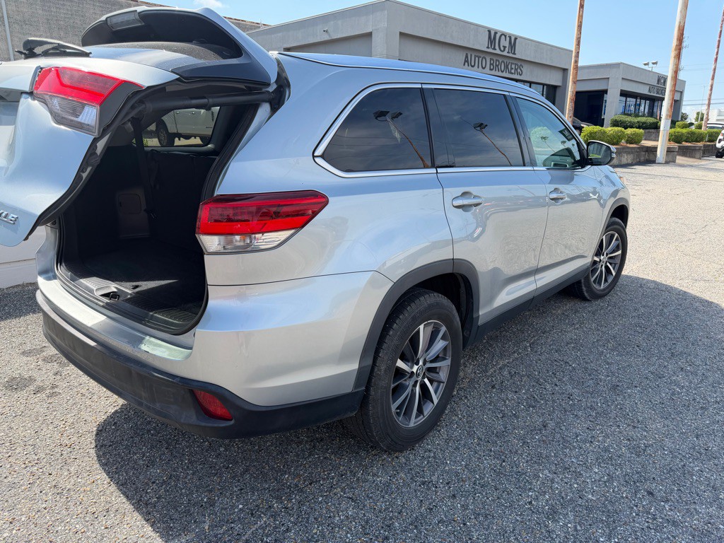 2019 Toyota Highlander Image 11