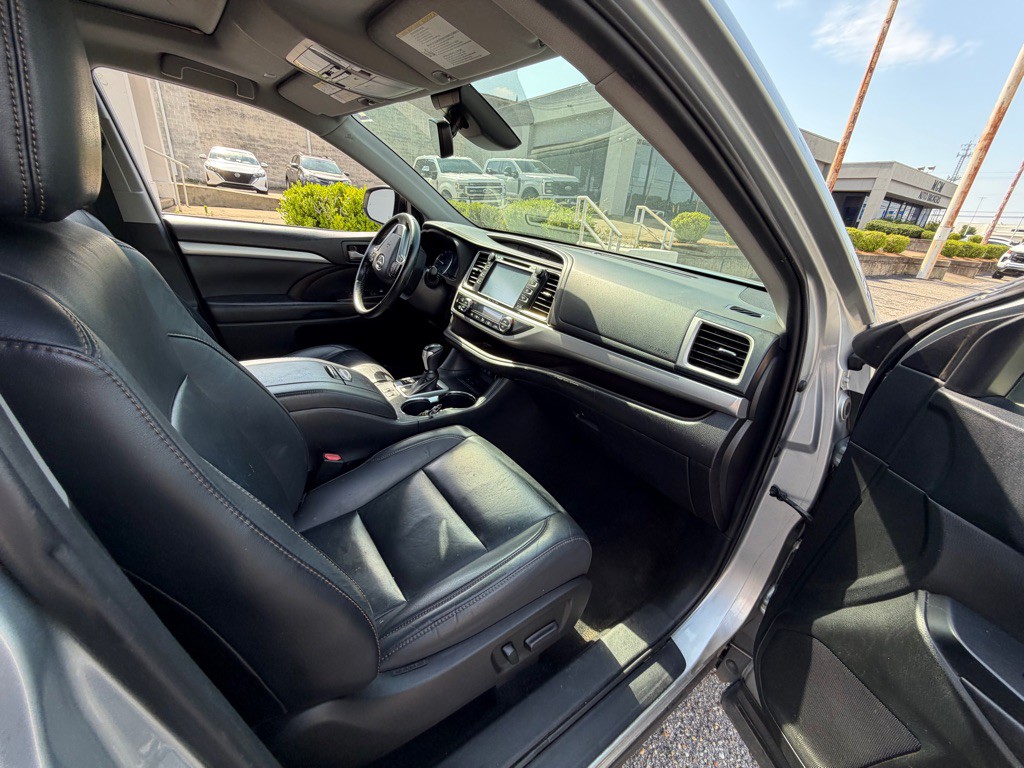 2019 Toyota Highlander Image 13