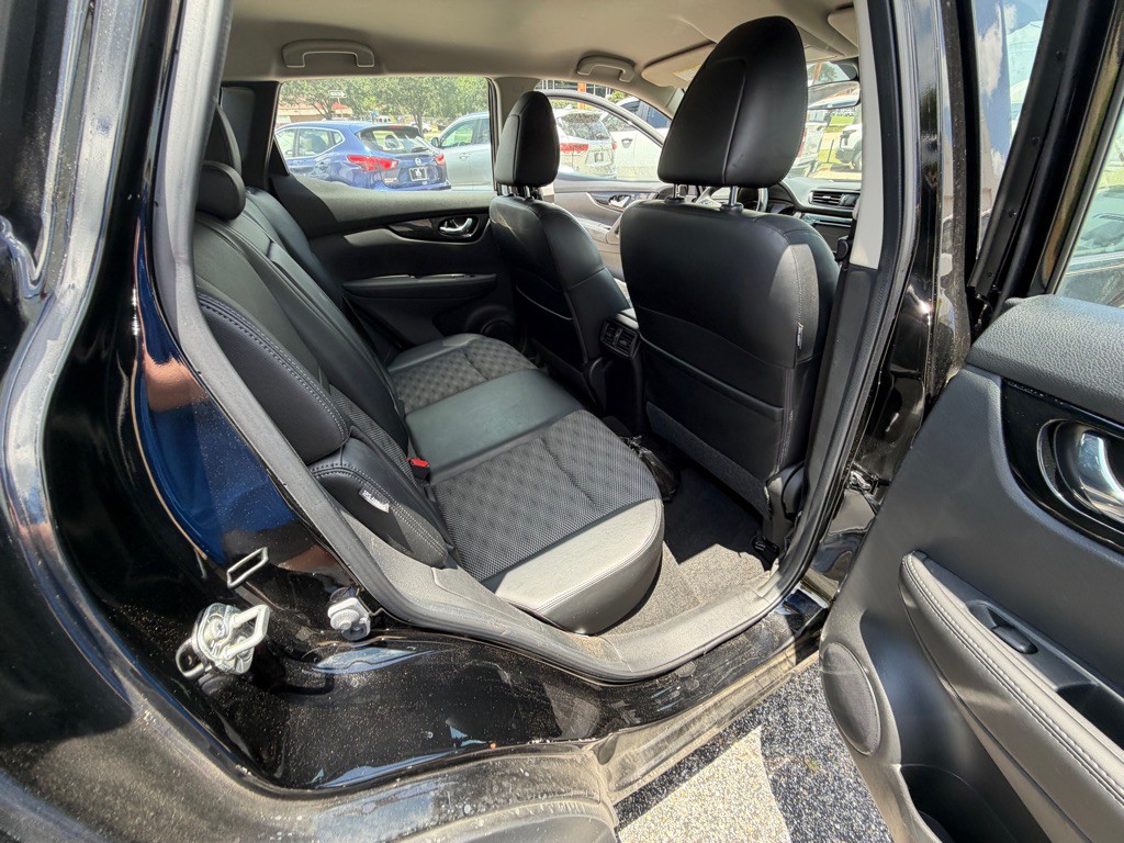 2022 Nissan Rogue Image 9