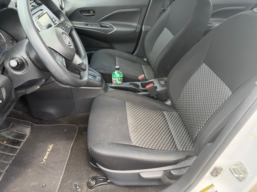 2023 Nissan Versa Image 6