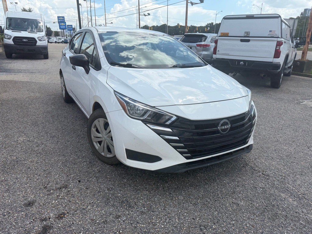 2023 Nissan Versa Image 14