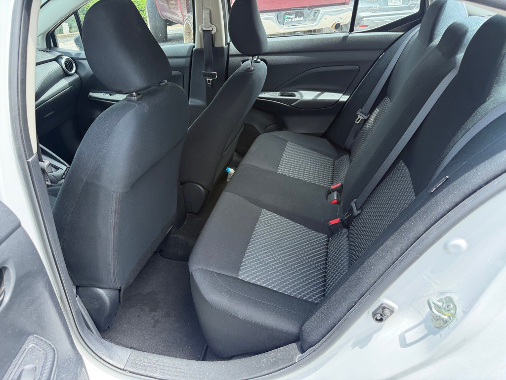 2024 Nissan Versa Image 4