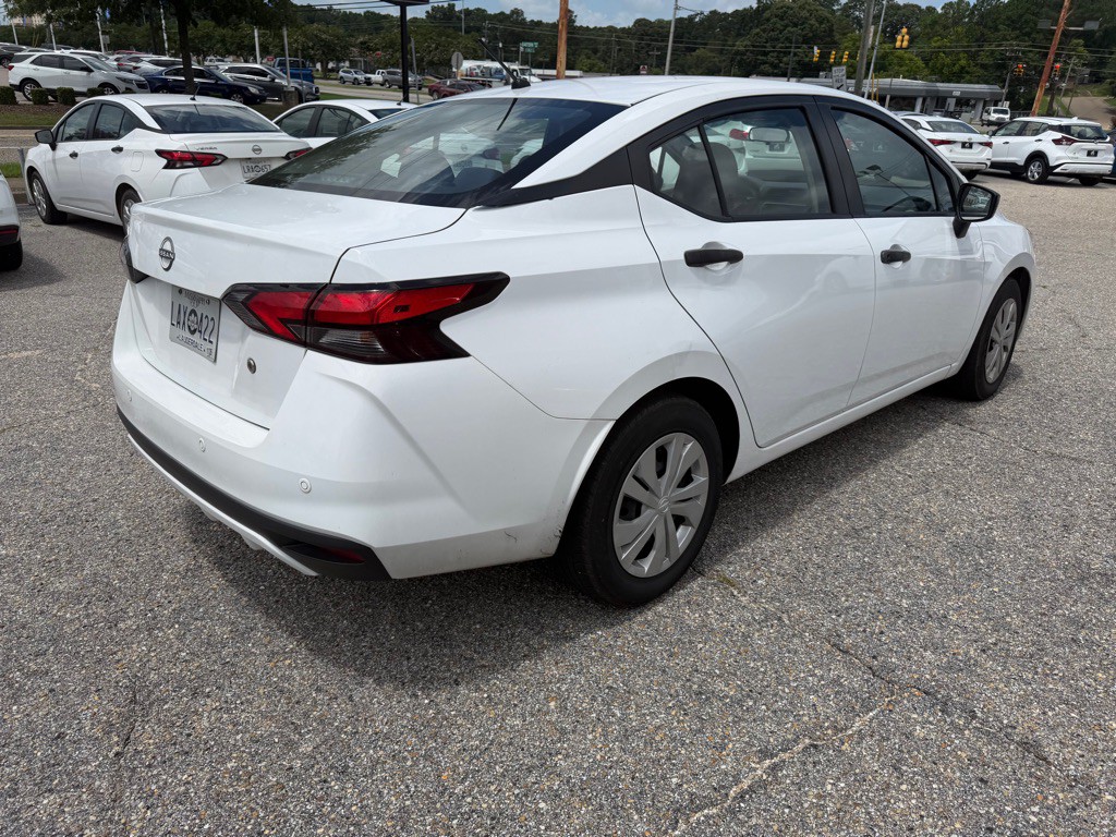 2024 Nissan Versa Image 9