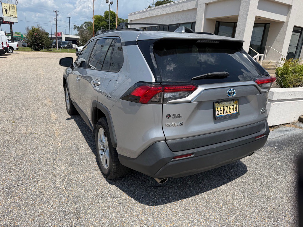 2020 Toyota Rav4 Image 5