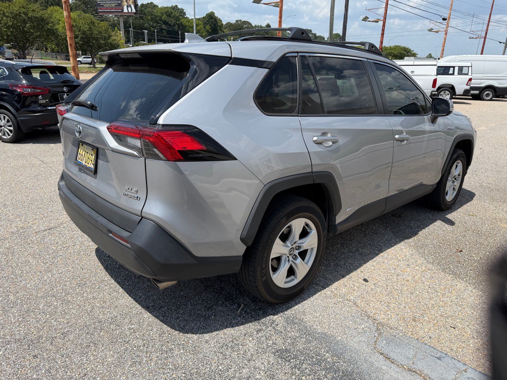 2020 Toyota Rav4 Image 8