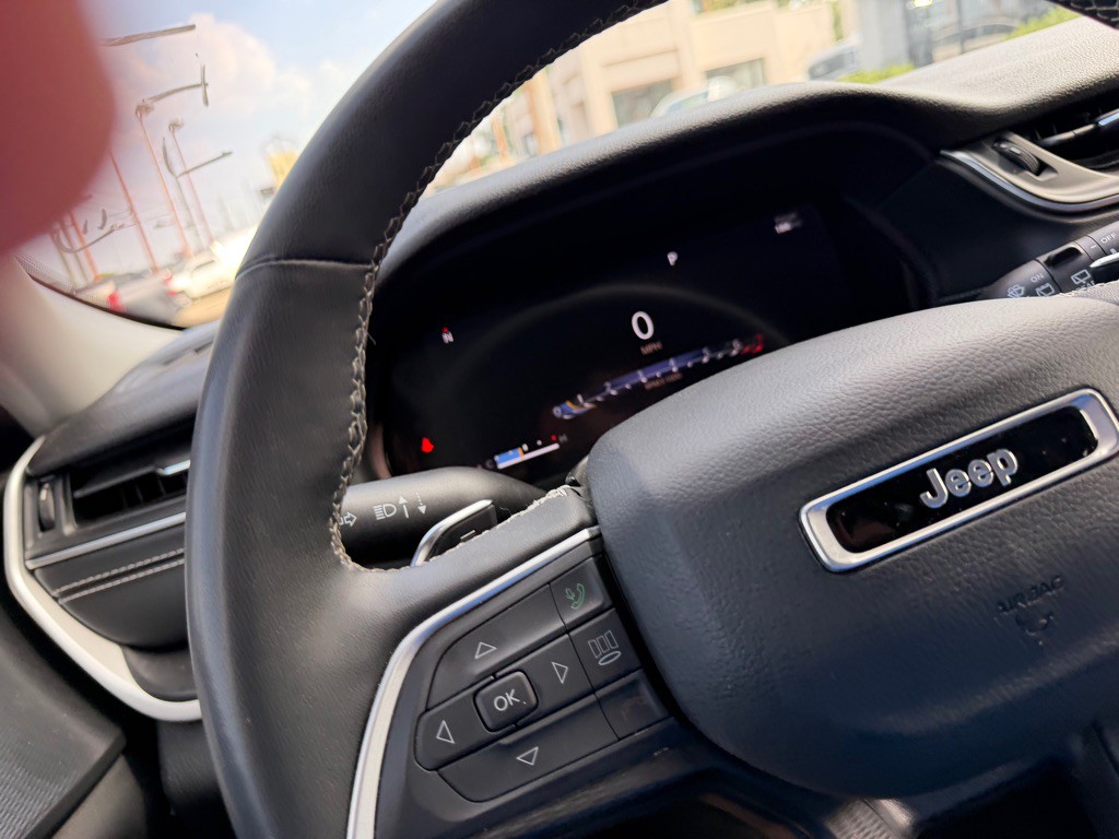 2023 Jeep Grand Cherokee Image 18