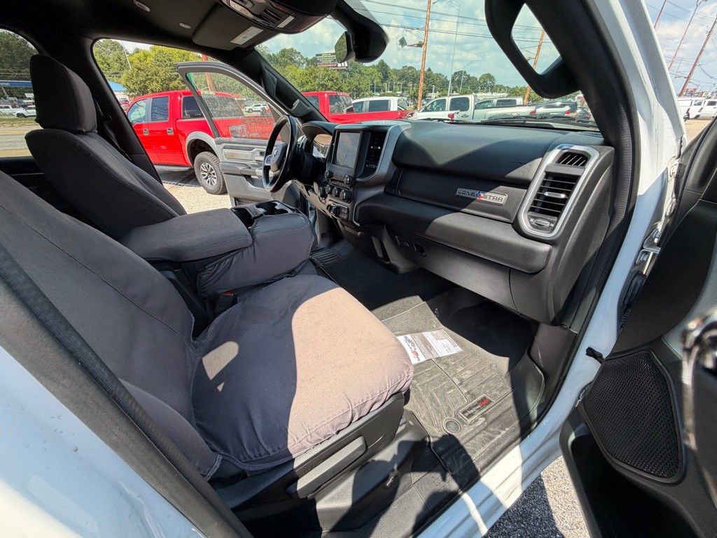 2023 RAM 1500 Image 16