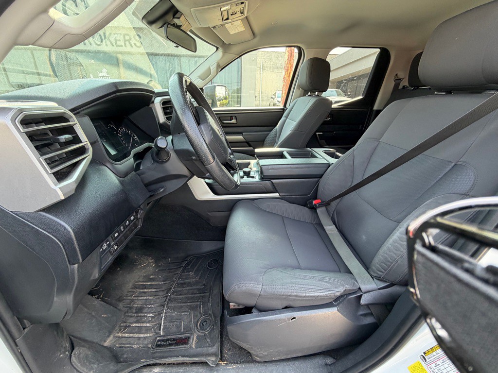 2022 Toyota Tundra Image 3
