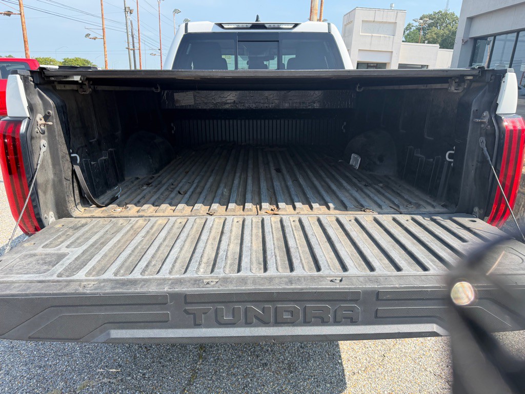 2022 Toyota Tundra Image 9