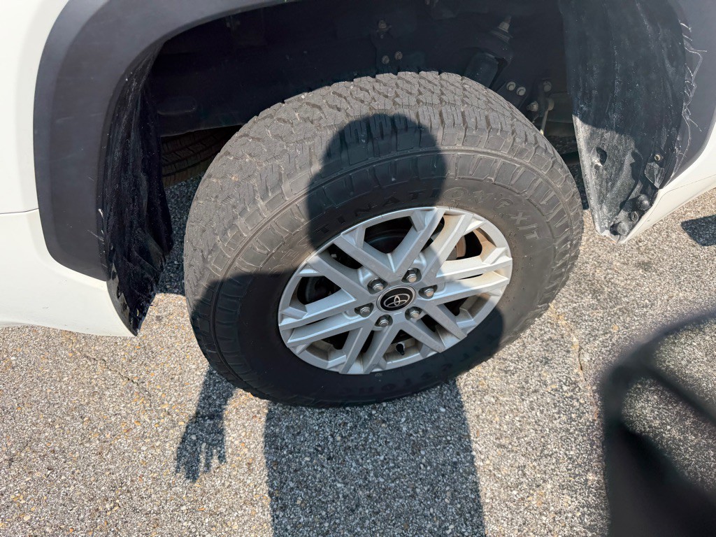 2022 Toyota Tundra Image 12