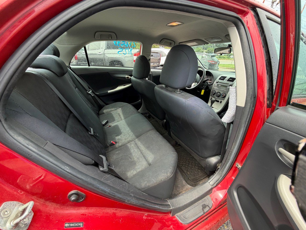 2010 Toyota Corolla Image 12