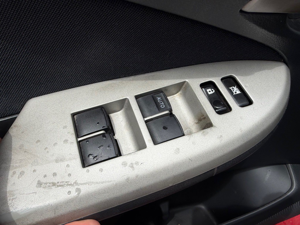 2010 Toyota Corolla Image 19