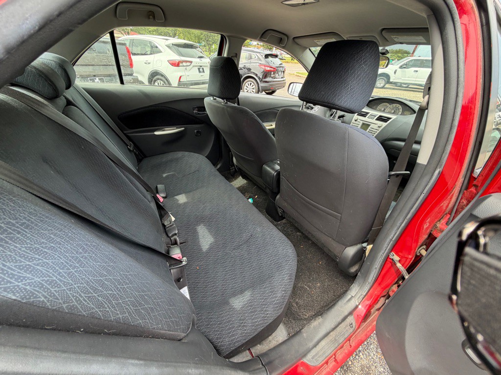 2008 Toyota Yaris Image 11