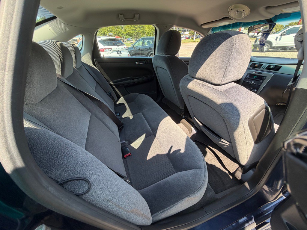 2009 Chevrolet Impala Image 16