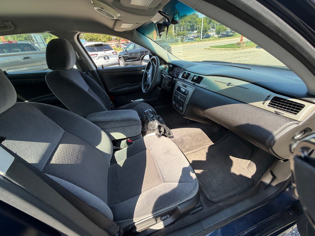 2009 Chevrolet Impala Image 17