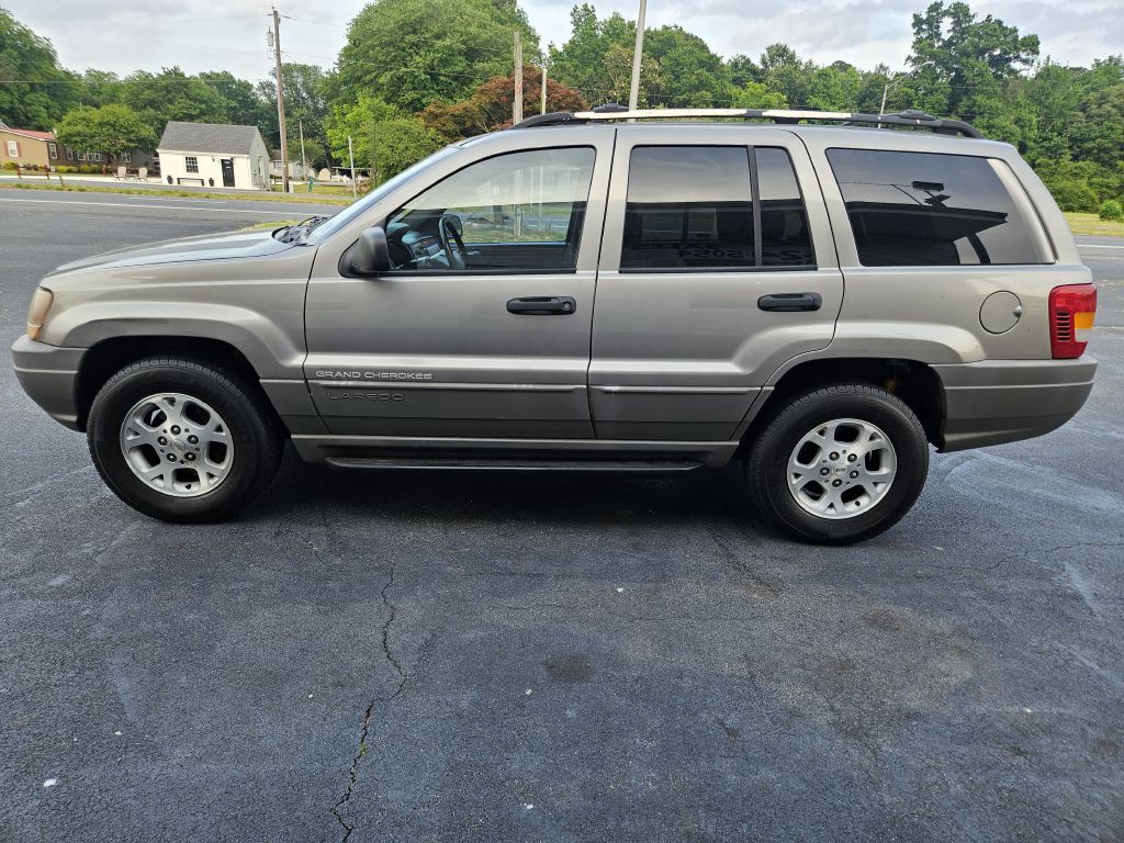 1999 Jeep Grand Cherokee Image 2