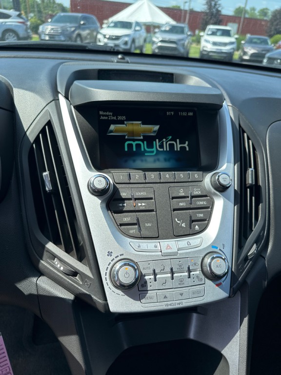 2015 Chevrolet Equinox Image 16