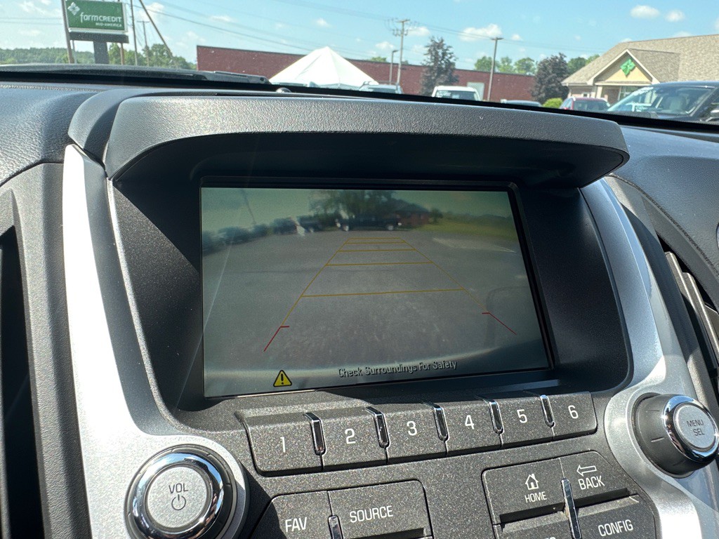 2015 Chevrolet Equinox Image 17