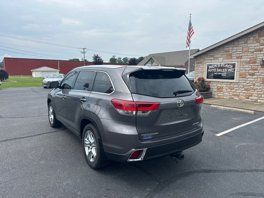 2019 Toyota Highlander Image 3