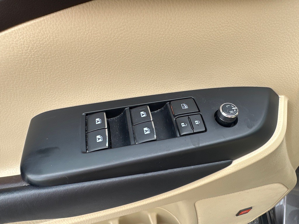 2019 Toyota Highlander Image 11