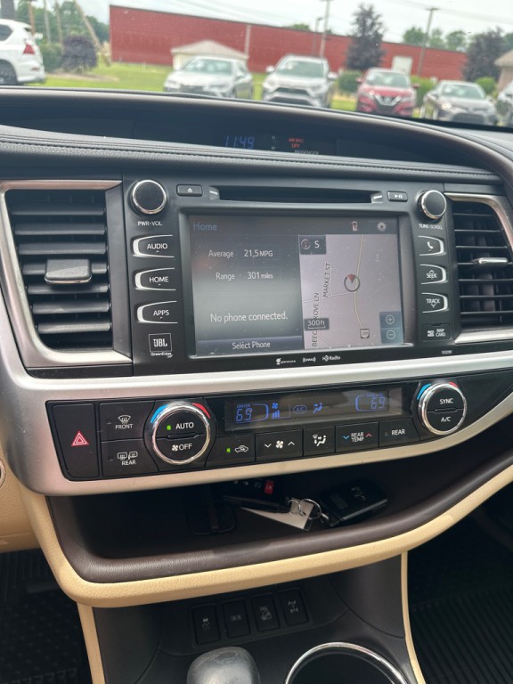 2019 Toyota Highlander Image 19