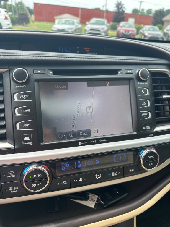 2019 Toyota Highlander Image 21