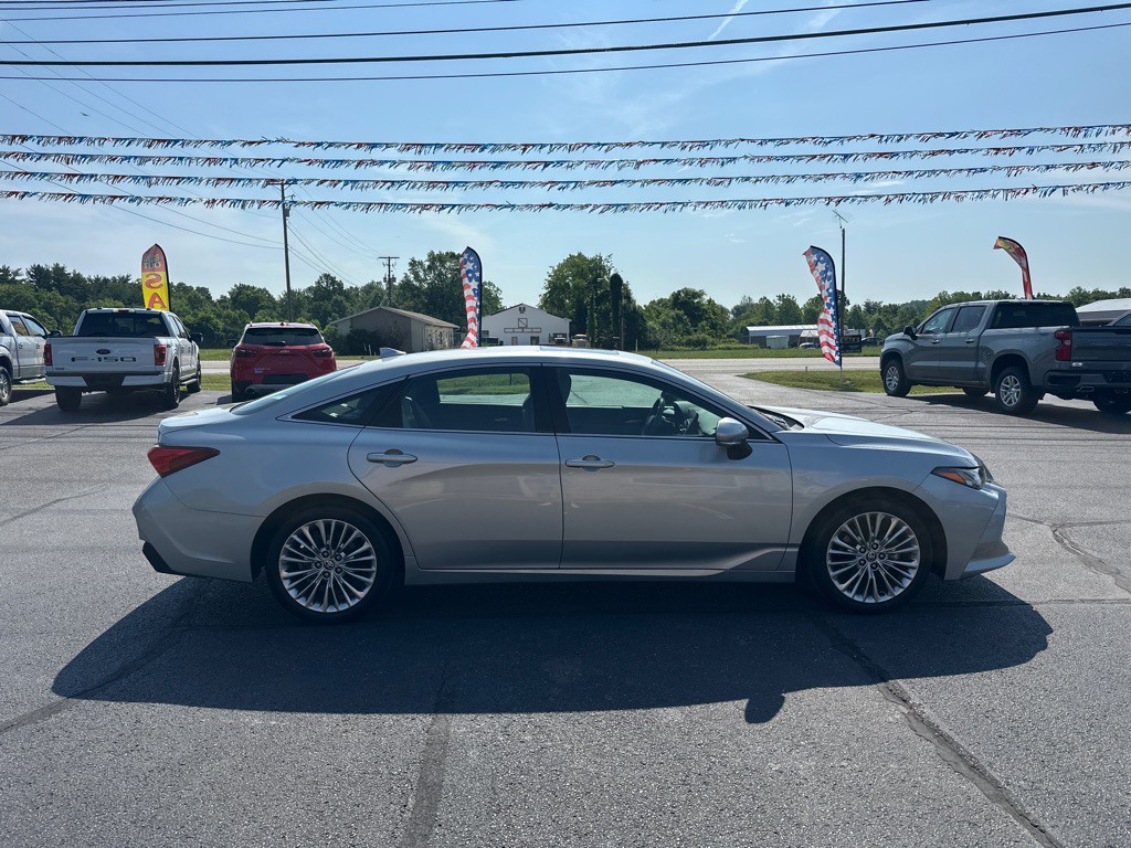 2021 Toyota Avalon Image 6