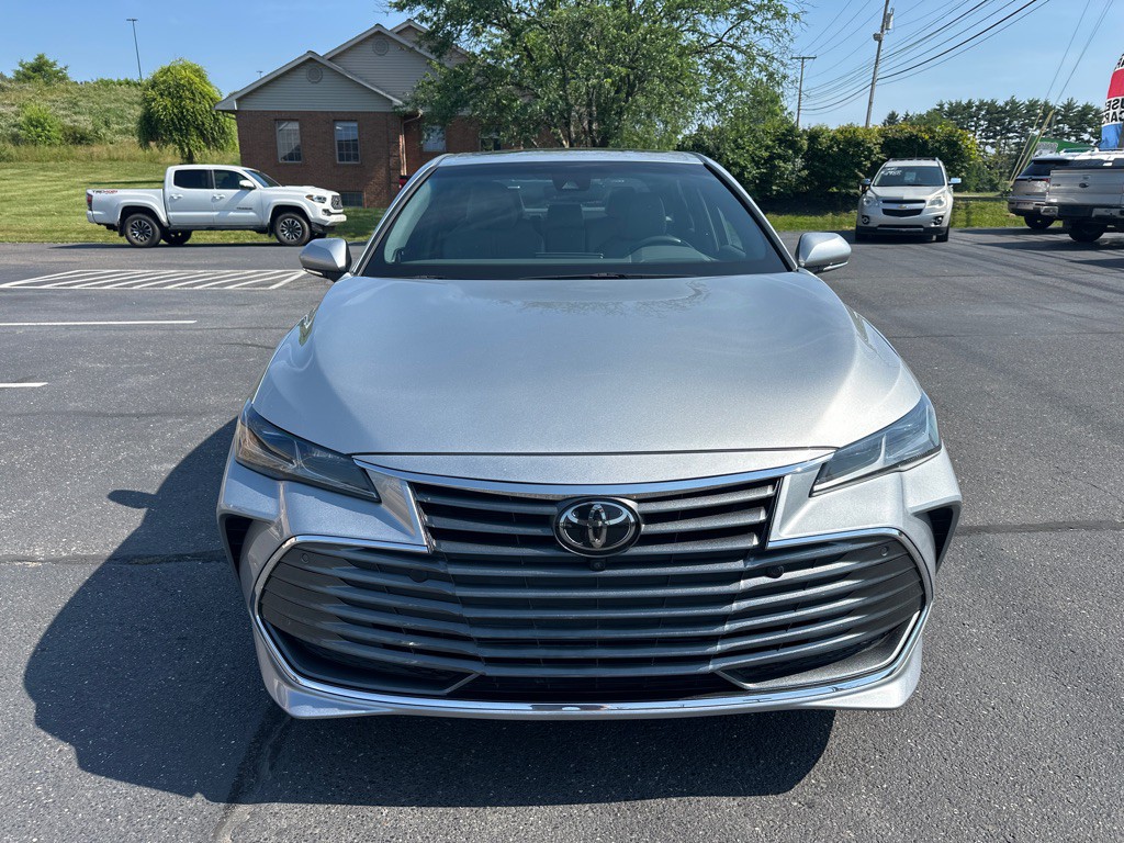 2021 Toyota Avalon Image 8