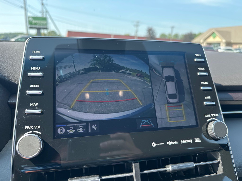 2021 Toyota Avalon Image 18